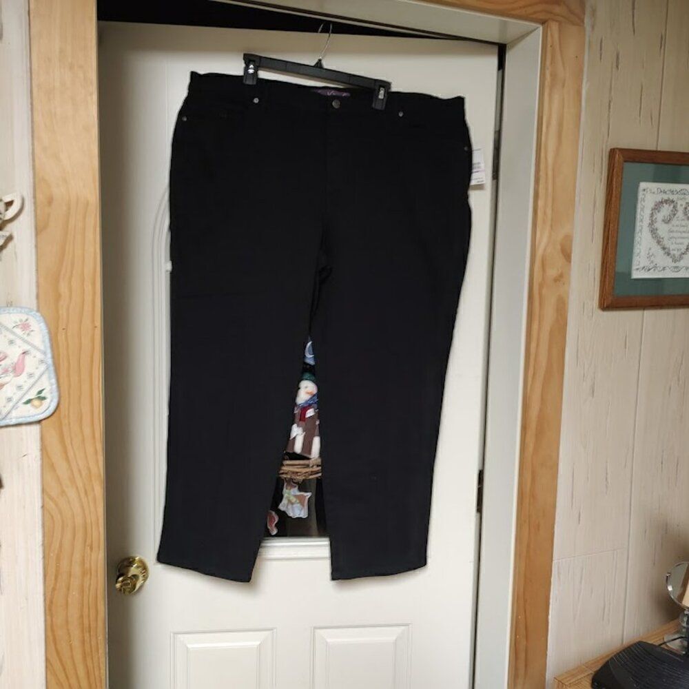 New Gloria Vanderbilt Amanda Black Jeans Size Women's 22W Short